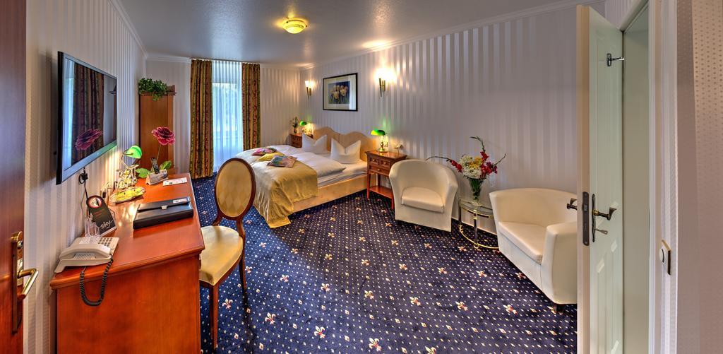 Landhotel Schwarzer Adler Suelzetal 客房 照片